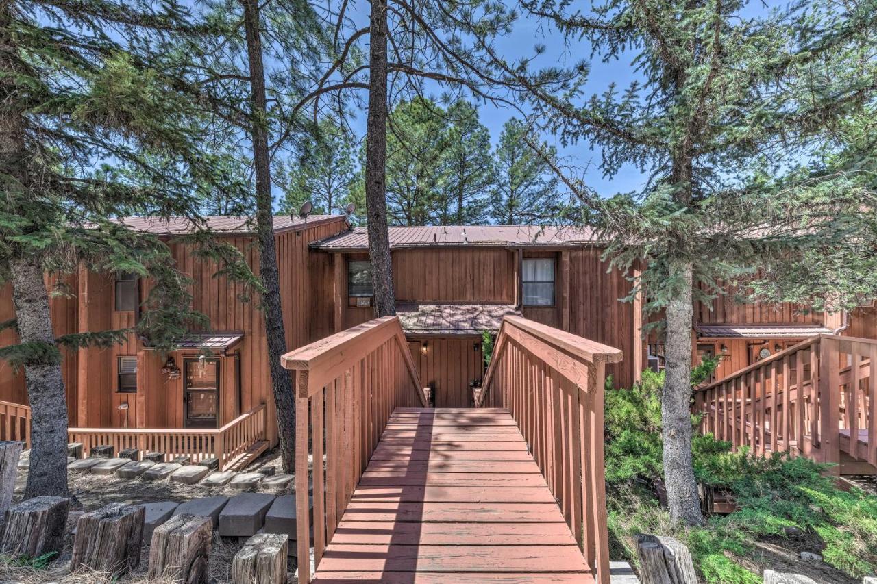Forested Ruidoso Condo With Deck And Fireplace! Buitenkant foto